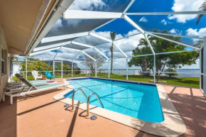 Heated Pool, Ping Pong Table, Sleeps 10 - Villa Sunset Riverhouse
